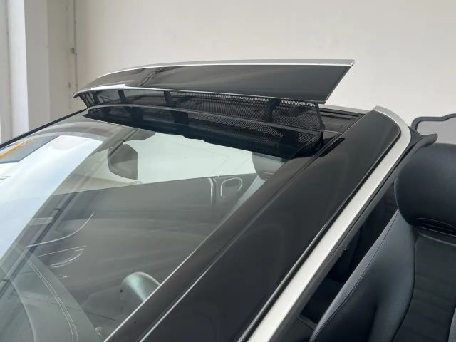 Mercedes-Benz E 200 AMG Line Cabriolet