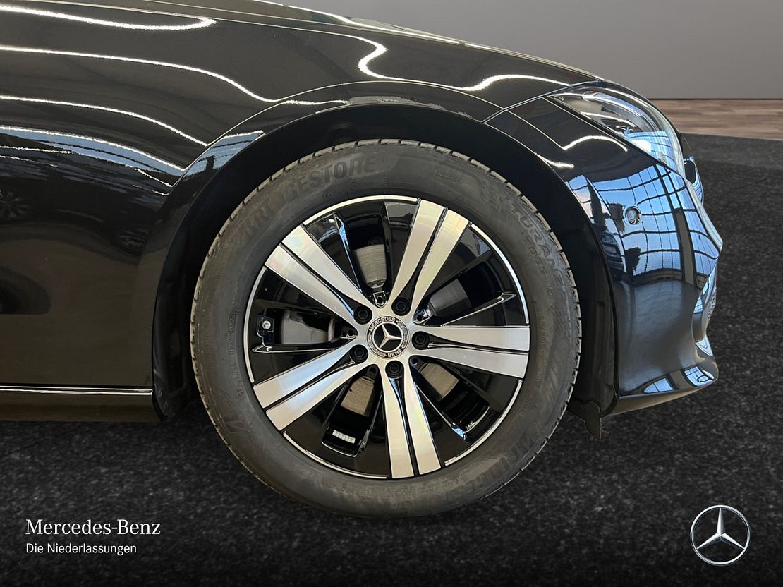 Mercedes-Benz C 220 4MATIC C 220 d Sedan