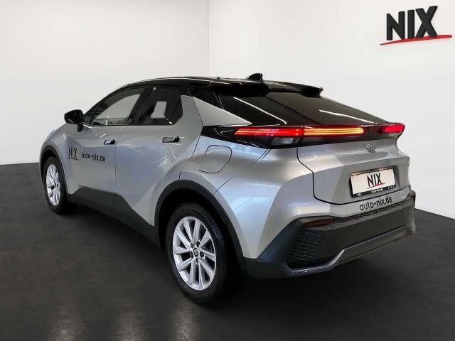Toyota C-HR Hybride Team D