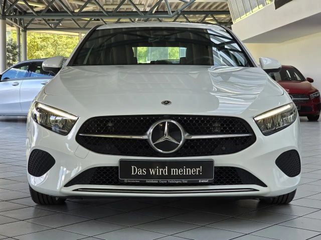 Mercedes-Benz A 180 Progressive