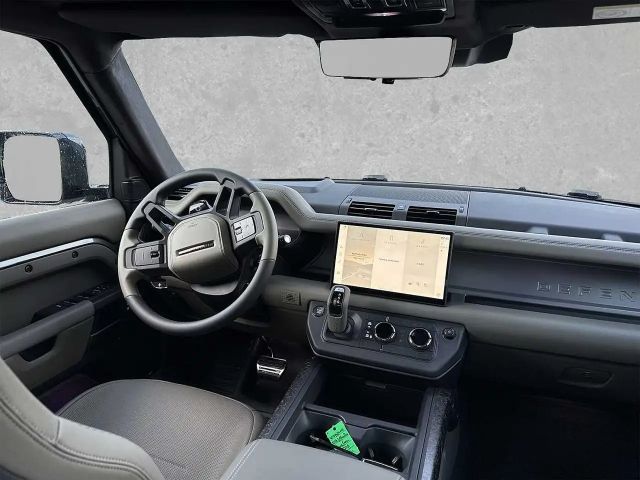 Land Rover Defender 110