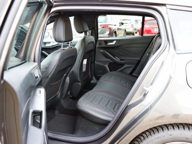 Ford Focus ST Line Wagon