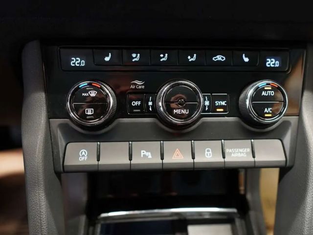 Skoda Karoq 2,0 TDI DSG ''LED*ACC*NAVI*R-KAM*VIRTUAL''