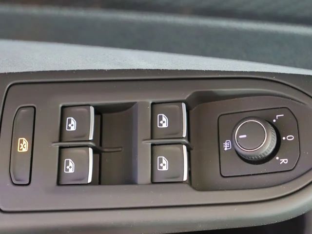 Volkswagen Golf DSG Golf VIII R-Line Variant