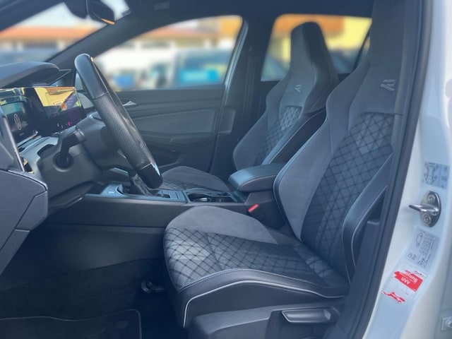 Volkswagen Golf 1.5 TSI Golf VIII R-Line