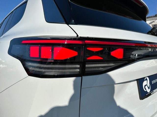 Volkswagen Tayron 2.0 TDI 4Motion DSG R-Line