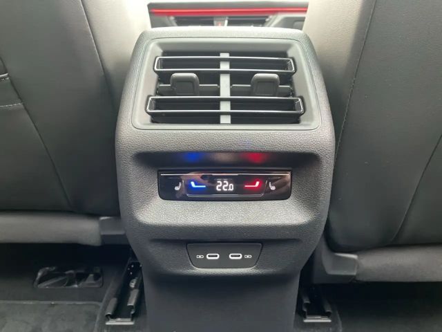 Volkswagen Tayron 2.0 TDI 4Motion R-Line