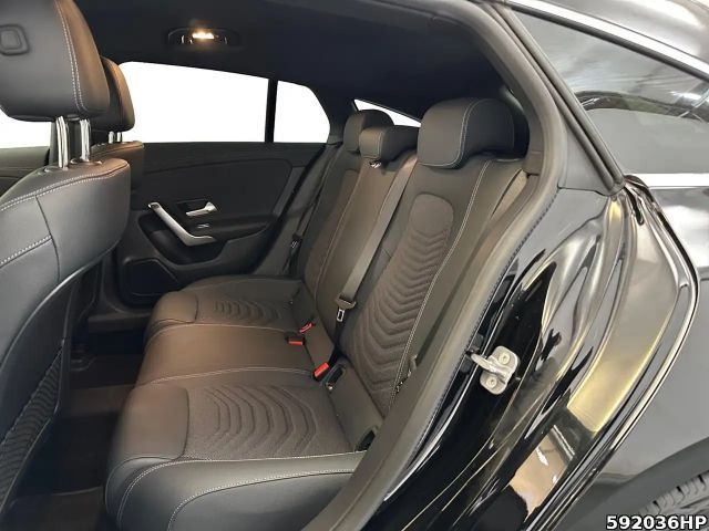 Mercedes-Benz CLA 200 Progressive