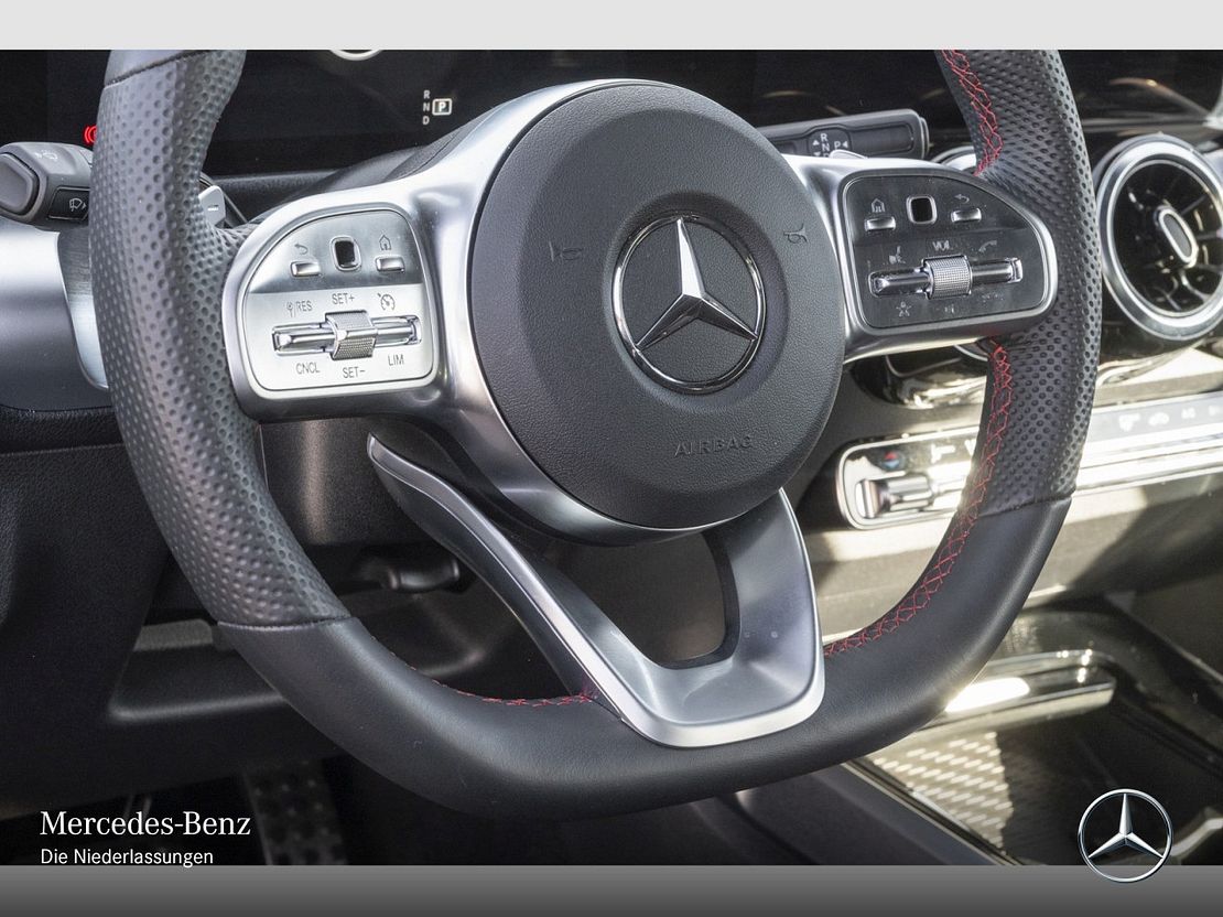 Mercedes-Benz GLB 180 GLB 180