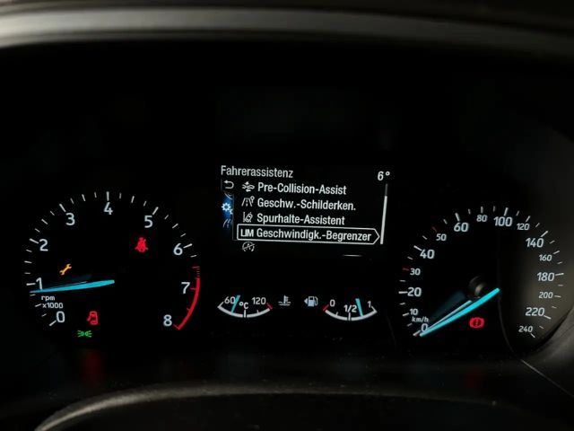 Ford Focus Cool & Connect