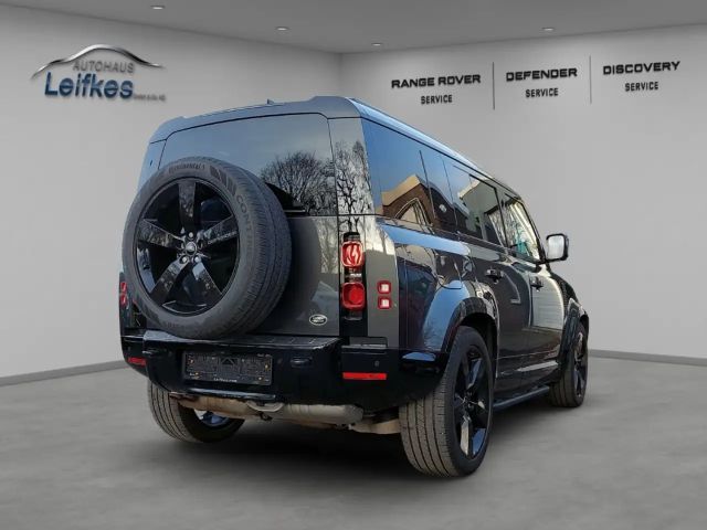 Land Rover Defender 110 D300 Dynamic HSE