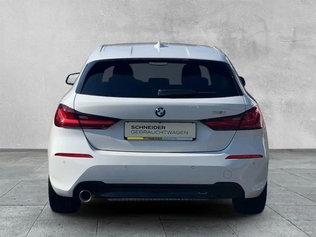 BMW 116 116i Sedan Sport Line