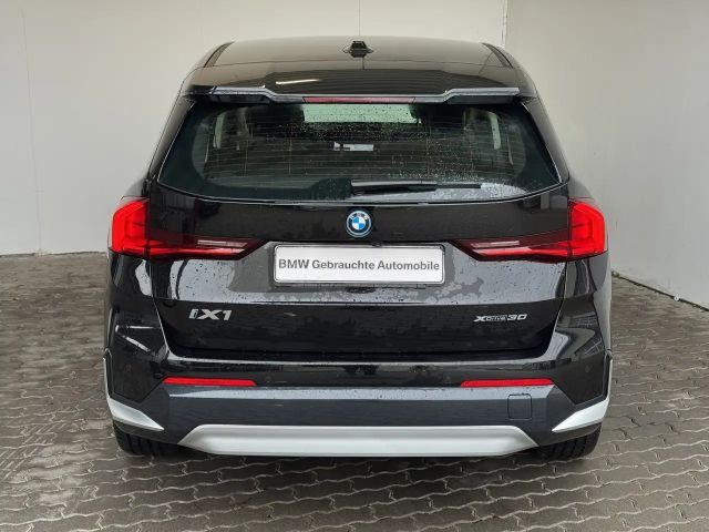 BMW iX1 xDrive30