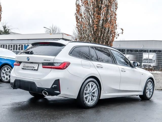 BMW 320 320i M-Sport Touring