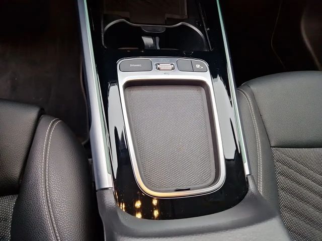 Mercedes-Benz GLB 180 GLB 180 d