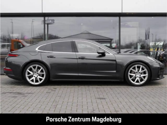 Porsche Panamera 4