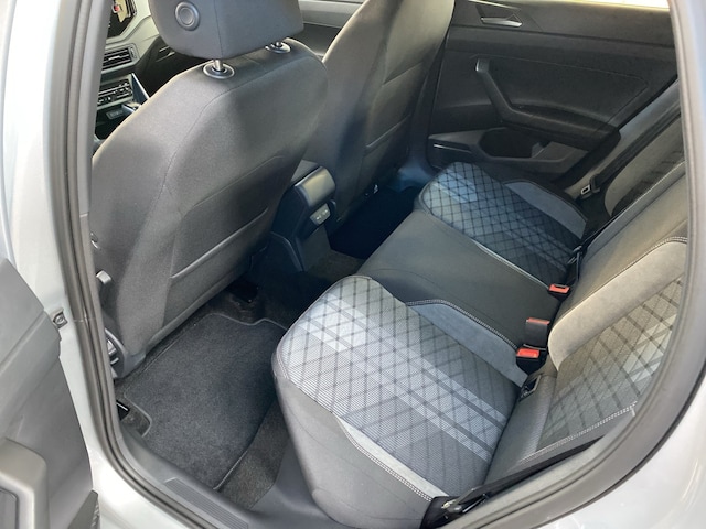 Volkswagen Polo 1.0 TSI DSG R-Line