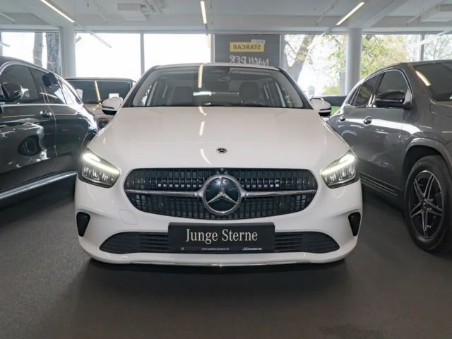 Mercedes-Benz B 180 Progressive