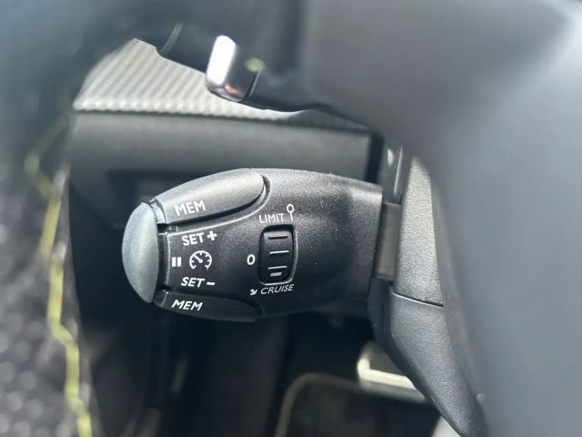 Peugeot 208 GT-Line Hybrid