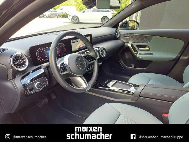 Mercedes-Benz A 220 4MATIC Progressive