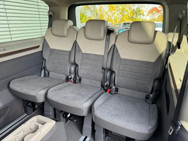 Volkswagen Multivan 2.0 TDI Lang Style T7