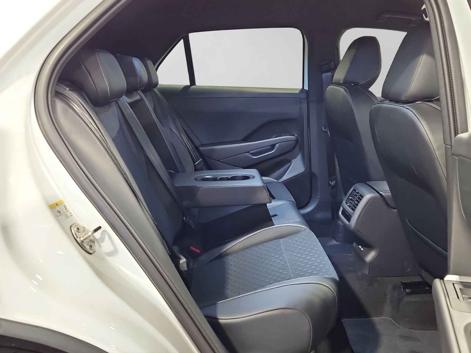 Volkswagen T-Roc 1.5 TSI DSG IQ.Drive R-Line