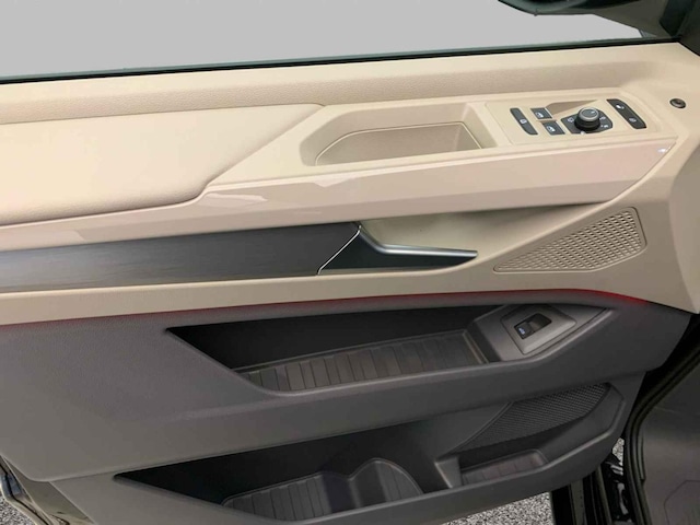 Volkswagen Multivan Lang Style T7