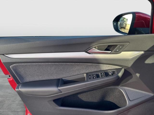 Volkswagen Golf 1.0 TSI DSG Golf VIII Move Variant