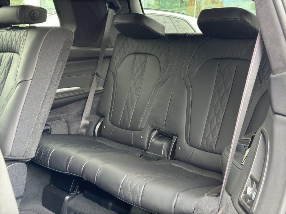 BMW X7 M60i xDrive