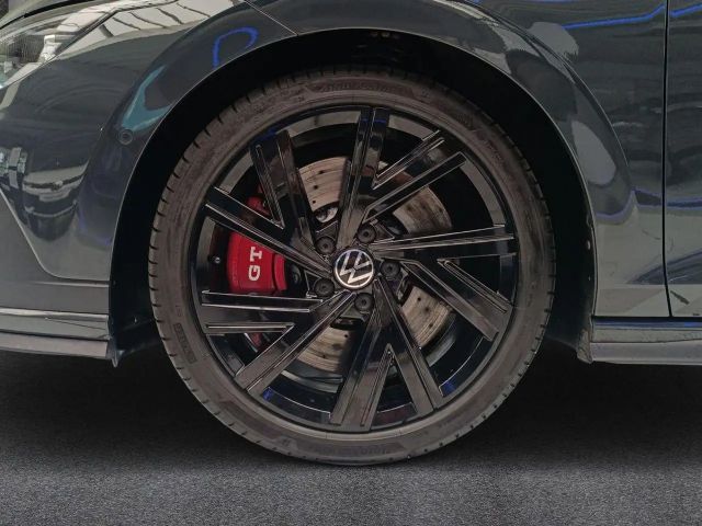 Volkswagen Golf 2.0 TSI DSG