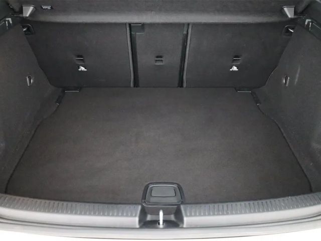 Mercedes-Benz A 180 AMG Line