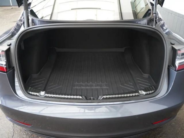 Tesla Model 3 Standard Range