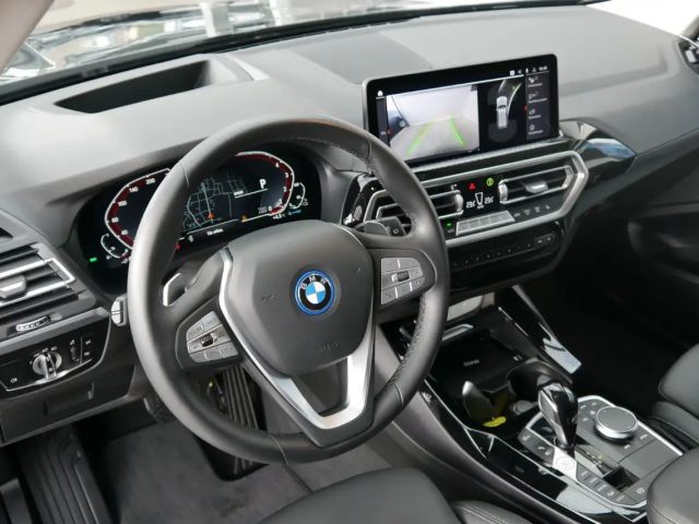 BMW X3 xDrive30e