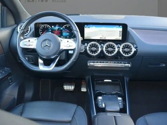 Mercedes-Benz EQA 350 4MATIC AMG Line