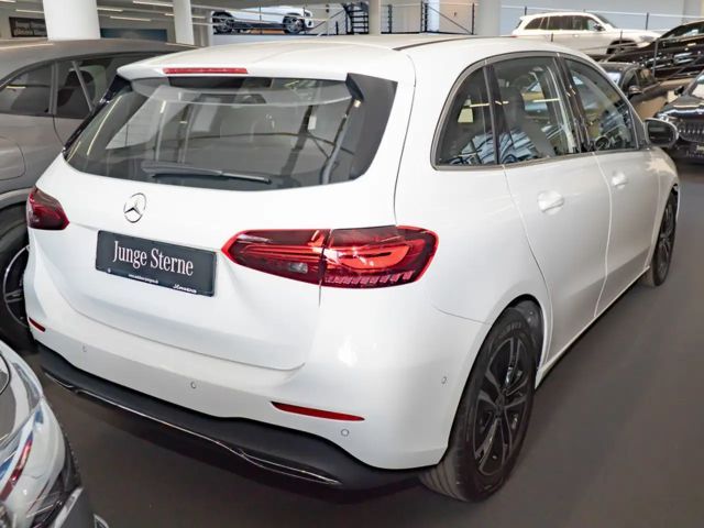 Mercedes-Benz B 180 Progressive