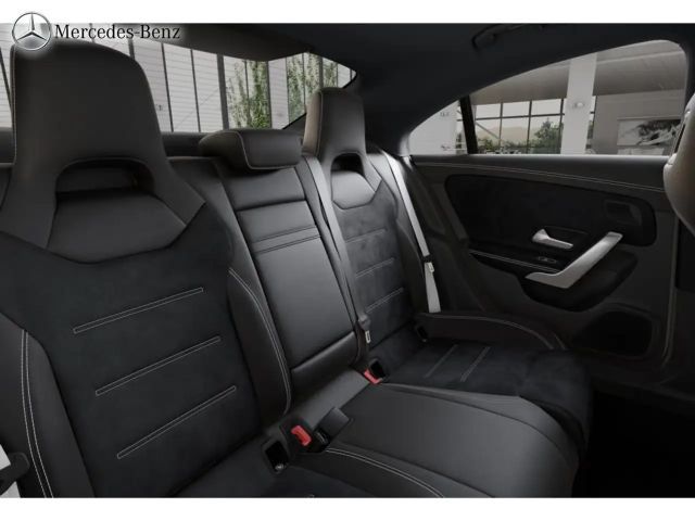 Mercedes-Benz CLA 200 AMG Line Coupé