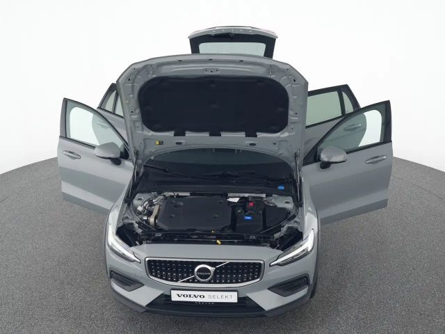 Volvo V60 AWD Plus