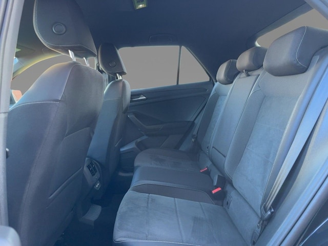 Volkswagen T-Roc 1.5 TSI DSG R-Line