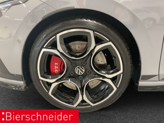 Volkswagen Golf 2.0 TSI DSG GTI
