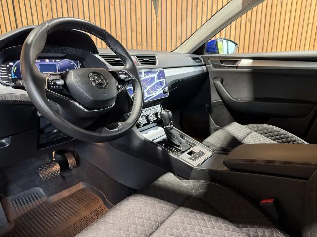 Skoda Superb Combi iV