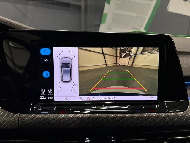 Volkswagen Golf Style