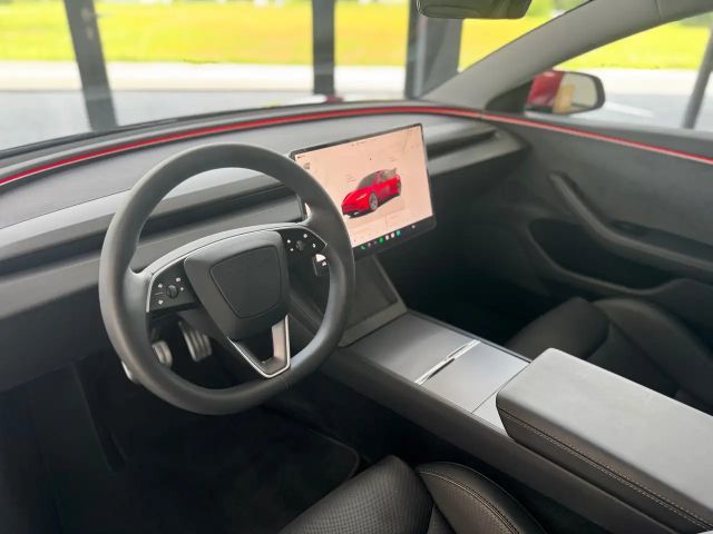 Tesla Model 3 Performance