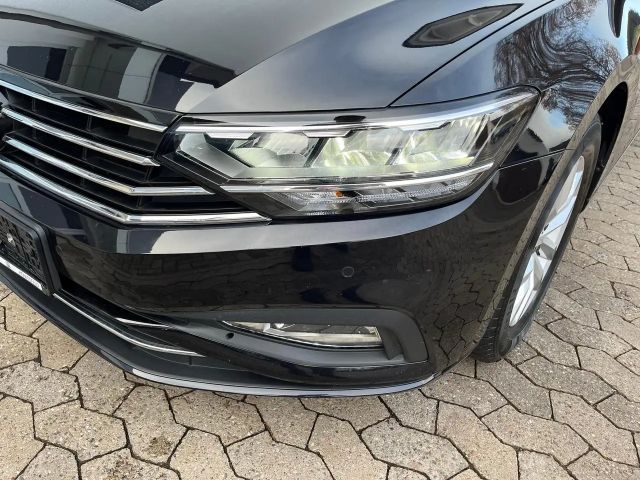 Volkswagen Passat 2.0 TDI Business DSG Variant