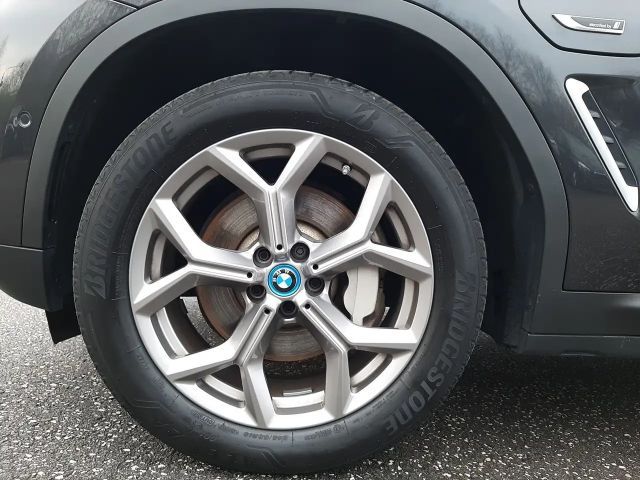 BMW X3 xDrive30e