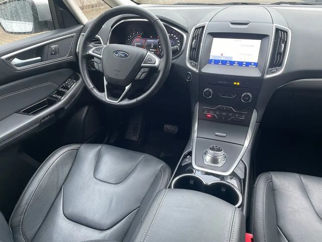 Ford S-Max Titanium