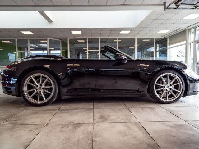 Porsche 992 Cabrio Carrera