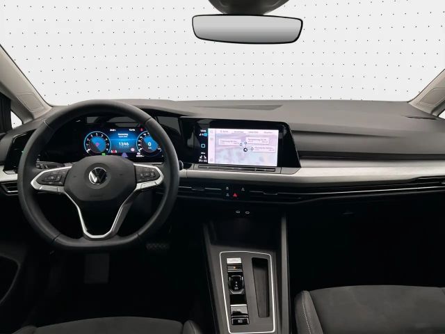 Volkswagen Golf DSG Life Variant e-Golf