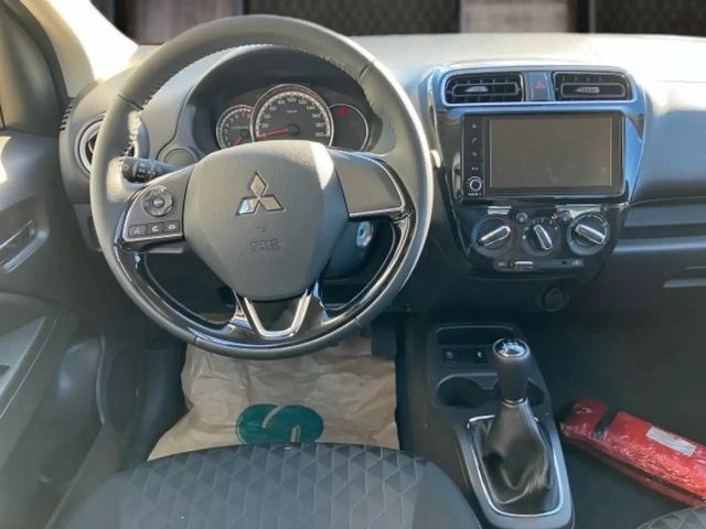 Mitsubishi Space Star Invite Star