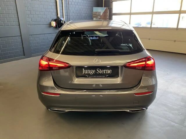 Mercedes-Benz A 180 Progressive