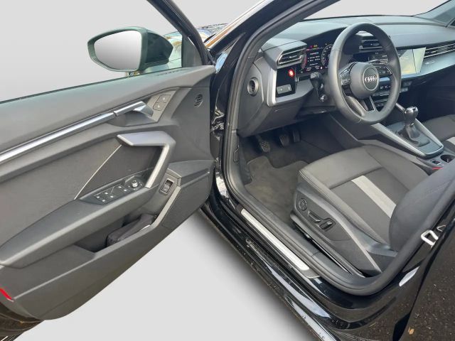 Audi A3 35 TFSI Sedan